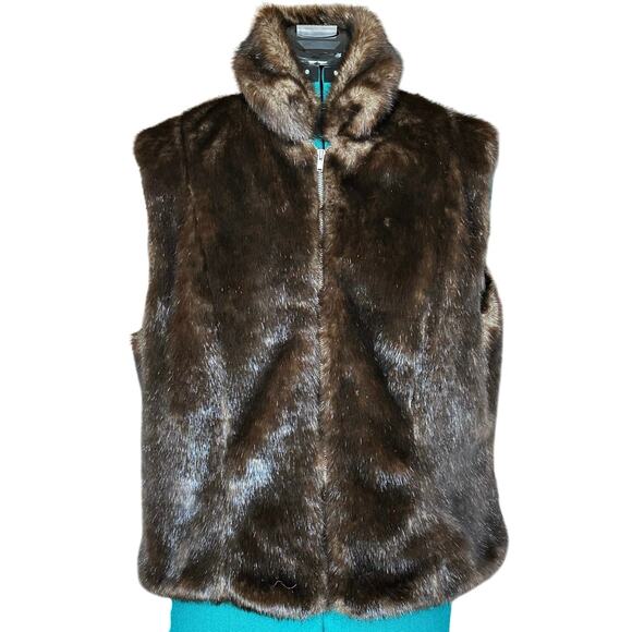 Telluride Clothing Co Jackets & Blazers - Telluride Clothing Co Faux Fur Brown Zip Front Vest Women’s Medium